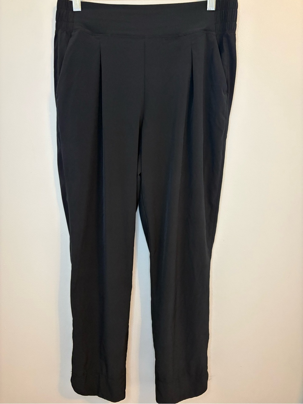 Freely Black Pleated Ankle Pants M Workwear Athleisure